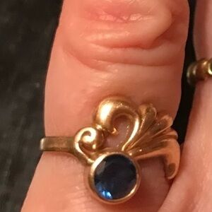 Beautifully Blue Goldsmith Designed Sapphire 14K Pinky Ring